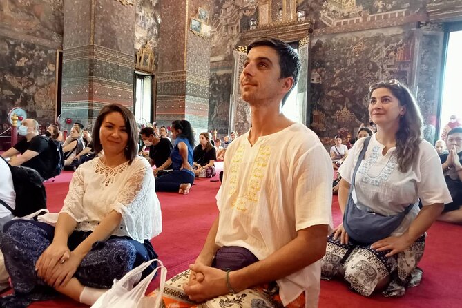 Grand Palace & Temples of Bangkok with experienced guide - Price and Value: Why This Costs $22.18 Plus Cash for Tickets