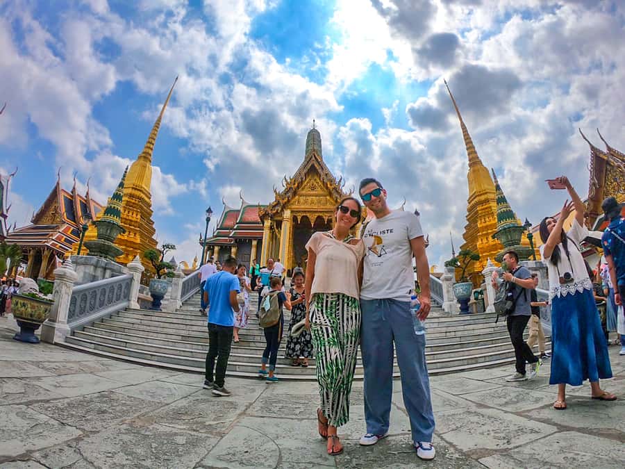 Grand Palace, Wat Pho, and Wat Arun: Guided Tour in Spanish - What to bring and the dress code rules you must follow