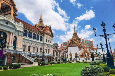 Grand Palace & Wat Phra Kaew Walking Tour with Professional Guide - Where You Meet: Golden Place (Tha Chang Pier Branch) and the End Point