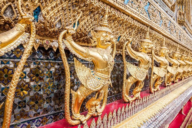 Grand Palace, Wat Phra Kaew, Wat Pho and Wat Arun Walking Tour From Bangkok - What to bring (and what to skip) for temple comfort