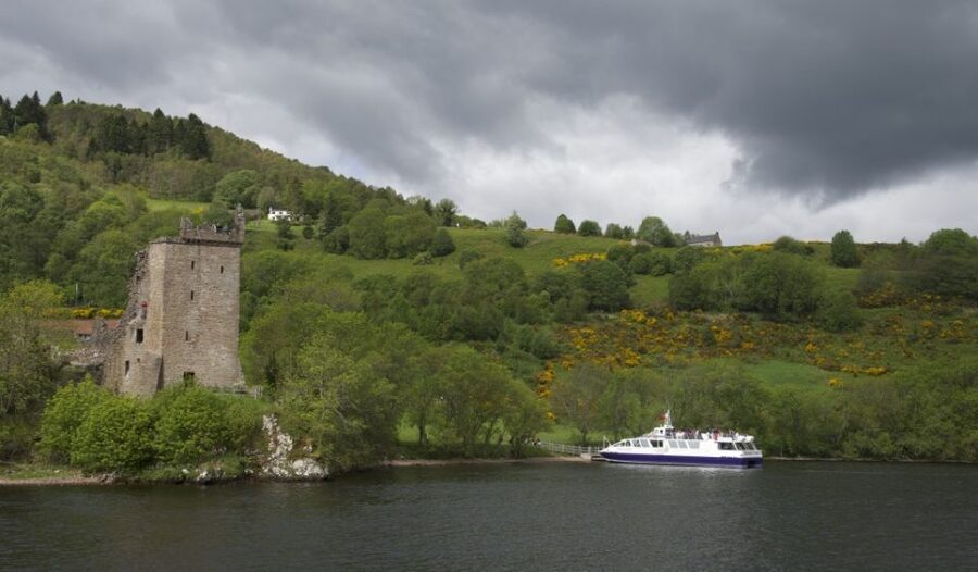 Greenock: Shore Excursion to Stirling Castle and Loch Lomond - Braveheart country stops, plus the Rob Roy thread
