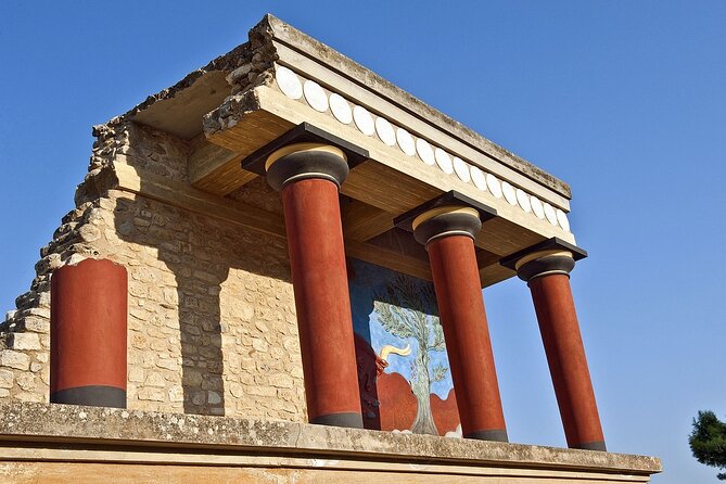 Guided Tour to Knossos Palace & Heraklion - Getting there: pickup zones, coach comfort, and timing