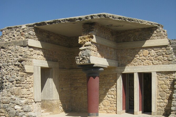 Guided Tour to Knossos Palace & Heraklion - Price and value: why $39.83 can make sense
