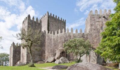 Guimarães: Castle of Guimarães Entry Ticket - São Miguel do Castelo chapel and the Afonso Henriques connection