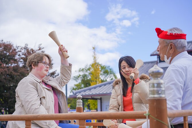 Half-day Himeji Castle Town Bike Tour with Lunch - Inside Shirasagi-jo: what your guided time in Himeji Castle is built for