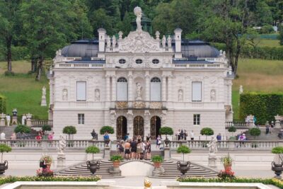 Half Day Private Tour Linderhof Castle & Oberammergau incl Ettal - Neuschwanstein: bridge views and a guided walk through Ludwig’s world