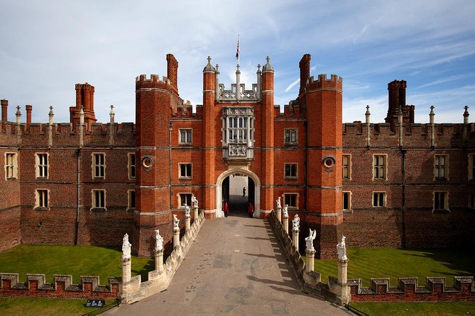 Hampton Court Palace Entrance Ticket - Hampton Court Palace: the ticket’s best use of your time