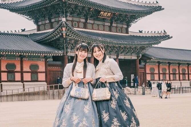 Hanbok Photoshoot and History Tour at Gyeongbokgung Palace - First scene: where you start in Seoul (and what to do when you arrive)