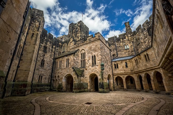 Harry Potter's Alnwick Castle and Scottish Borders Day Trip - Key things to know before you go