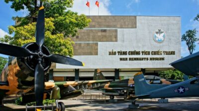 HCM: War Remnants Museum & Independence Palace Walking Tour - Where to meet and how the walk is handled