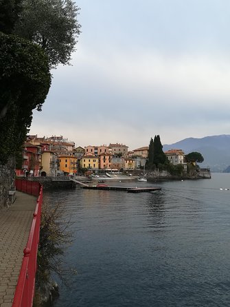 HIKING TOUR: VARENNA, Castle of VEZIO Villa MONASTERO, FIUMELATTE - Why this Lake Como hike is a smarter way to sightsee