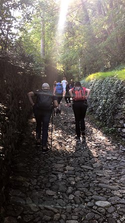 HIKING TOUR: VARENNA, Castle of VEZIO Villa MONASTERO, FIUMELATTE - Fiumelatte source: Leonardo’s shortest river moment