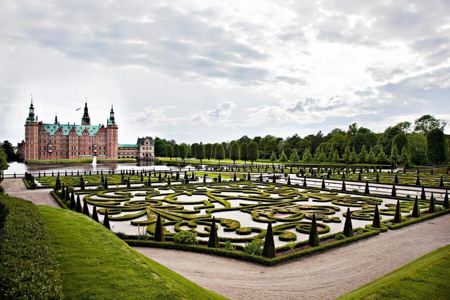 Hillerød: Frederiksborg Castle Entry Ticket - Baroque Garden Geometry and Castle Lake Views