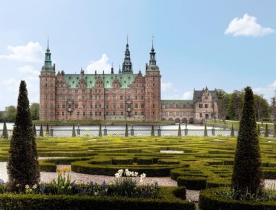 Hillerød: Frederiksborg Castle Entry Ticket - The Chapel, Audience House, and Great Hall: The Rooms to Prioritize