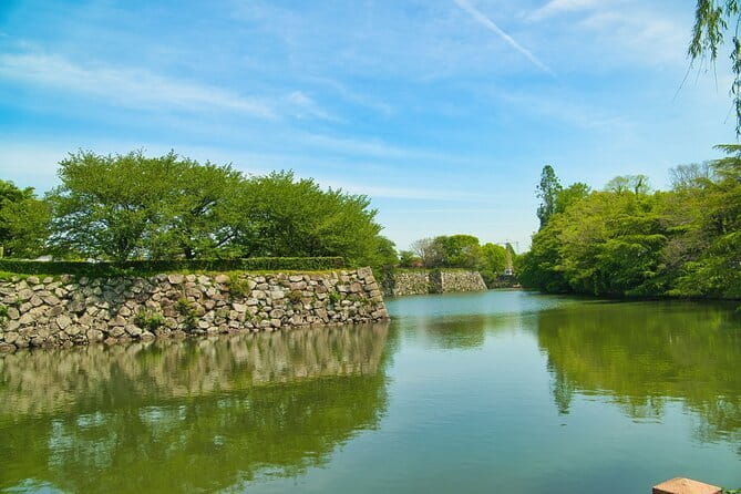 Himeji Castle, Arima Onsen & Mt. Rokko: 1-Day Bus Tour from Osaka - Photo Ops and the Walk From Himeji Station to the Castle