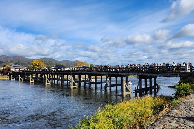 Himeji Castle, Arima Onsen & Mt. Rokko: 1-Day Bus Tour from Osaka - Guide Quality Makes a Noticeable Difference
