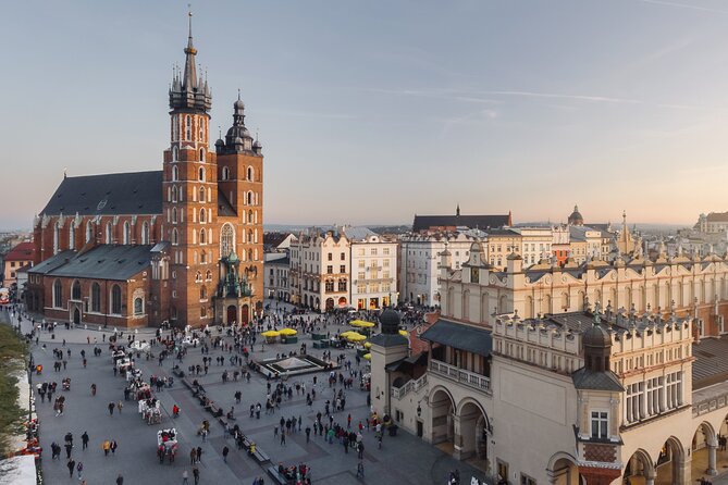 Historic Krakow : Old Town & Wawel Castle Walking tour - Key highlights at a glance