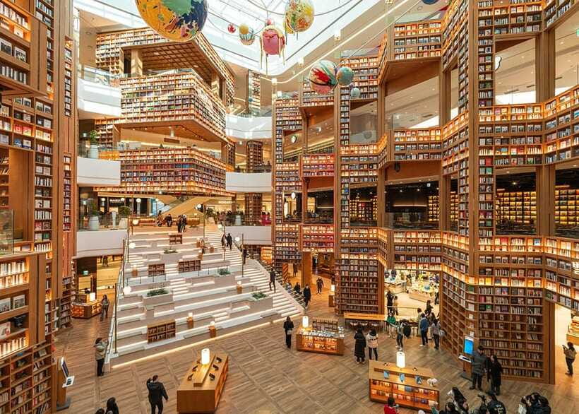 Hwaseong Fortress+Gwangmyeong Cave+Starfield Library Tour - Nammun (Paldalmun) Traditional Market: 1000 years worth of snacks and small buys