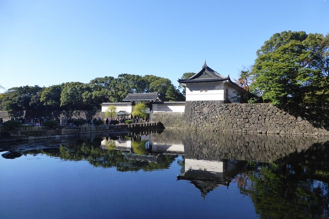 Imperial Palace East Garden and Edo Castle Walking Tour in Tokyo - Key things to know before you go