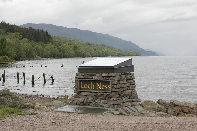 INVERGORDON PORT Tour of Culloden, Cairns & Cawdor Castle - Robertson’s Larder and Highland Cows Near Beauly