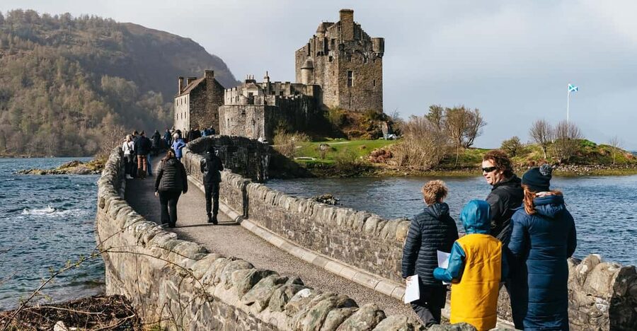 Inverness: Isle of Skye and Eilean Donan Castle Day Trip - Eilean Donan Castle: when you get inside, it feels real