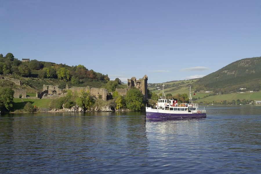Inverness: Loch Ness Cruise, Castle, and Outlander Tour - Group Size and the Guide Factor: Why This Tour Feels Personal