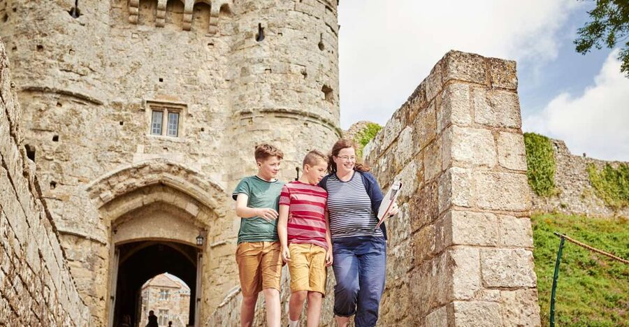 Isle of Wight: Carisbrooke Castle Entry Ticket - Intro film to battlements: the route that makes sense