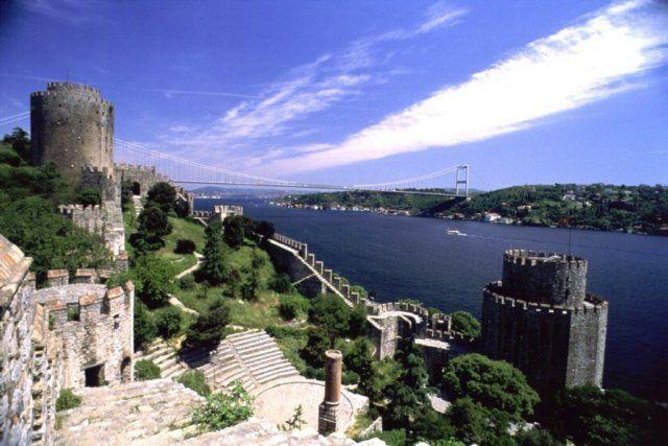 Istanbul Boat Cruise and Dolmabahce Palace & Two Continents - Leather Shops, Lunch, and the Sales-Time Reality