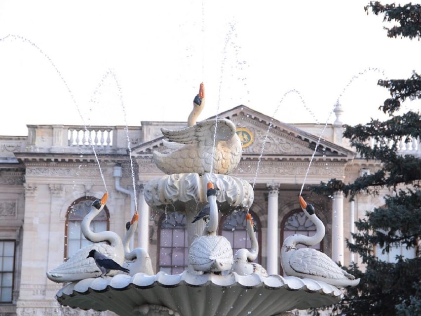 Istanbul: Dolmabahçe Palace and Uskudar Guided Tour - Dolmabahçe Palace: Ottoman Grandeur with French-Turkish Flair