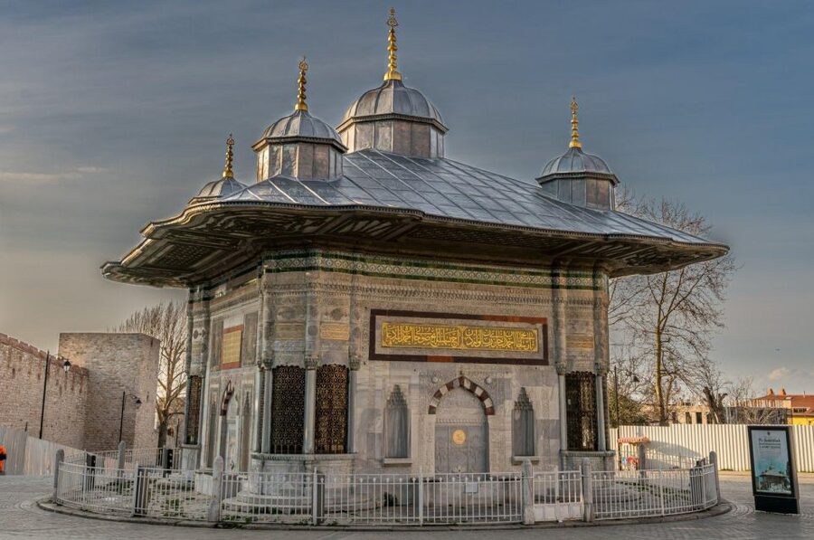 Istanbul: Topkapi Palace Skip-the-Line Ticket & Guided Tour - Practical Tips That Make the Difference Inside Topkapi
