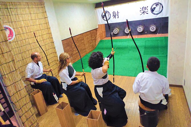 Japanesel Archery Experience HIROSHIMA CASTLE SHARAKU - Kyudo at Hiroshima Castle: what makes this lesson feel Japanese