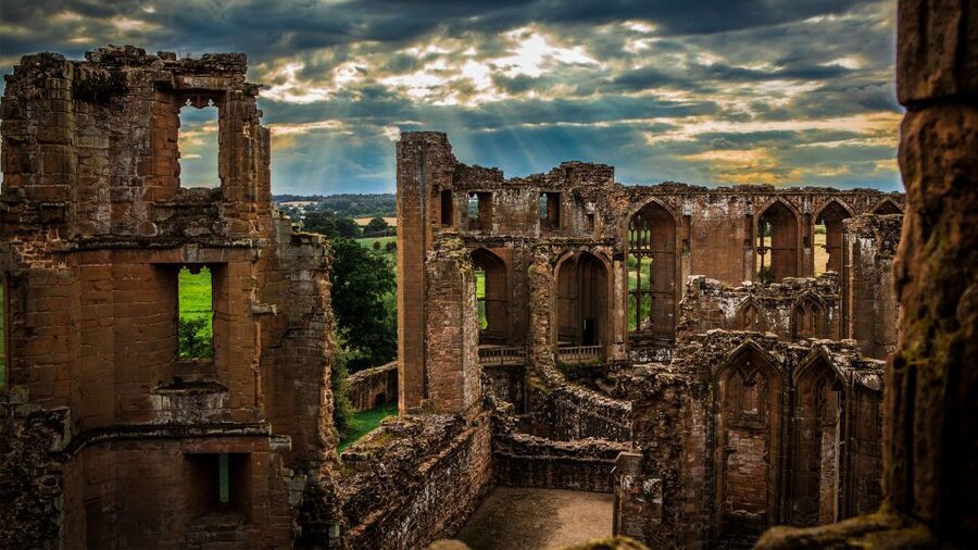 Kenilworth Castle and Elizabethan Garden Entry Ticket - Kenilworth in Two Hours: What You’ll Actually See