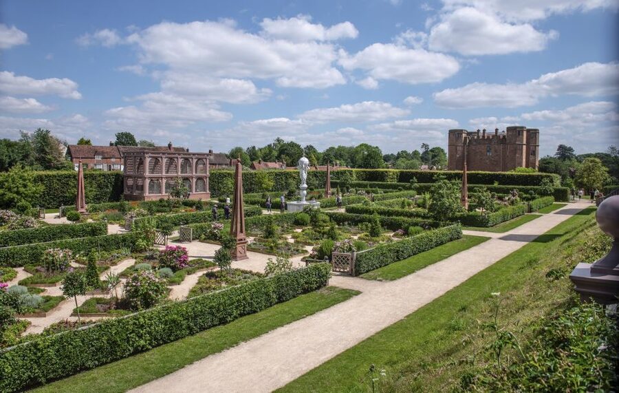 Kenilworth Castle and Elizabethan Garden Entry Ticket - Tudor Stables Exhibition: The Elizabeth I and Robert Dudley Story