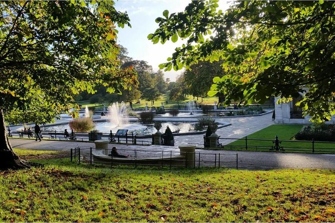 Kensington Palace VIP Garden Tour with Royal High Tea - Does this tour include entry to Kensington Palace?