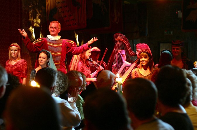 Knappogue Castle Medieval Banquet - Getting Started at Knappogue Castle: Arrival and the Dalcassian Hall Welcome