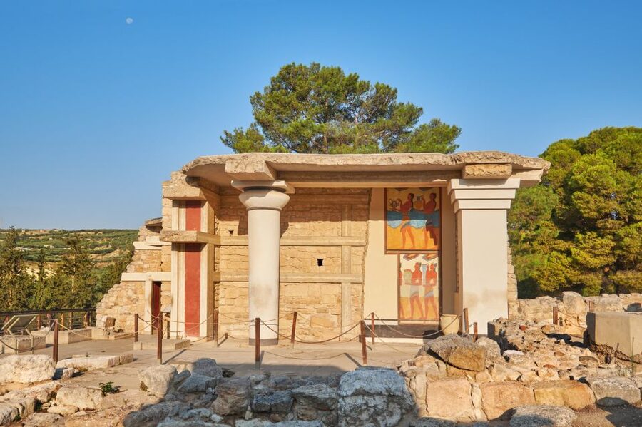Knossos Palace: E-ticket with Audio and Heraklion City Tour - Should You Book This Knossos + Heraklion Audio E-Ticket Day?