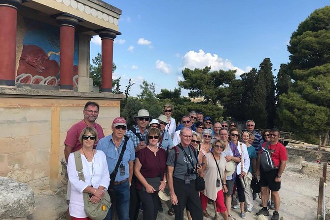 Knossos Palace Guided Walking Tour - Walking into Knossos with a plan (and fewer wrong turns)