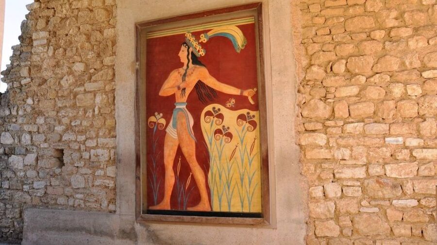 Knossos Palace & Heraklion Full-Day Tour from Chania Area - Heraklion free time: lunch, local snacks, and choosing your pace