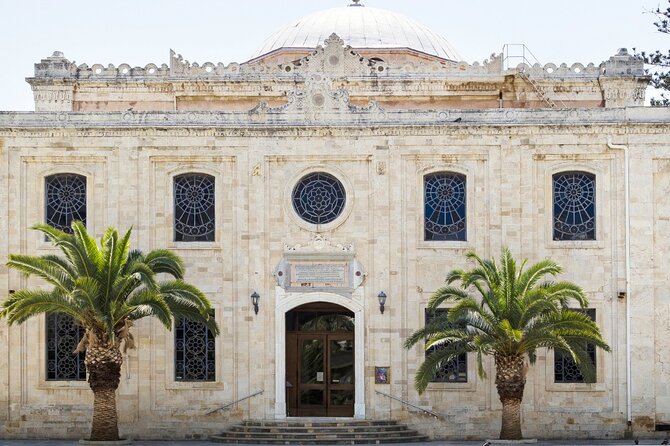 Knossos Palace & Historical Heraklion City Tour, with Old Market - Knossos Palace: Guided Myths, Ticket Lines, and Heat Reality
