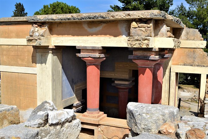 Knossos Palace, Museum & Rethymno city Private Tour from Chania - Lunch, drinks, and snack-box reality check