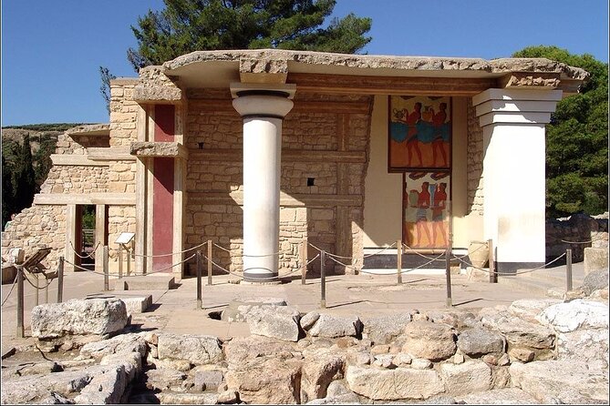 Knossos Palace, Museum & Rethymno city Private Tour from Chania - Setting off from Chania: comfort, WiFi, and a history lesson in motion