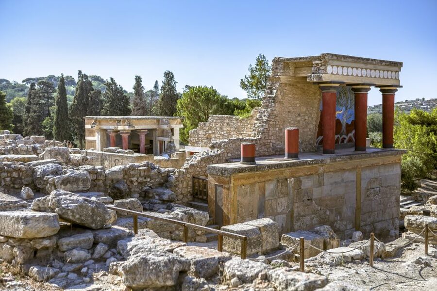 Knossos Palace Skip-the-Line Ticket & Private Guided Tour - Skip-the-Line Entry at the Palace Front Gate
