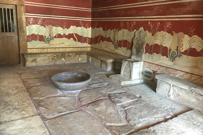 Knossos Palace Tour with Transfer & Skip-the-Line Entry Ticket - Public bus transfer from Heraklion: the practical win (and the local flavor)