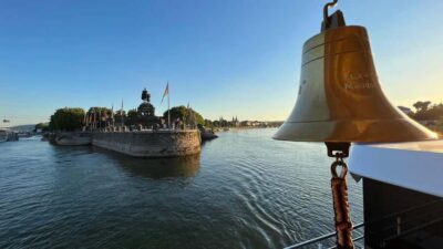 Koblenz:Rhine Valley boat tour along the castles and palaces - Getting aboard in Koblenz: where to meet and what to expect