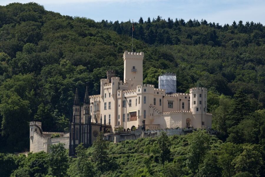 Koblenz: Rhine Valley Castle Sightseeing Cruise - Electoral Palace from the water: learning without standing in lines