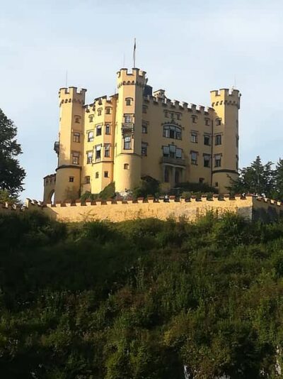 Kombi Ticket Neuschwanstein and Hohenschwangau Castle - Meeting Point in Füssen: Get There Early, Stay Calm