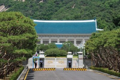 Korean Palace and Market Tour in Seoul Including Insadong and Gyeongbokgung Palace - Gyeongbokgung Palace and the National Folklore Museum