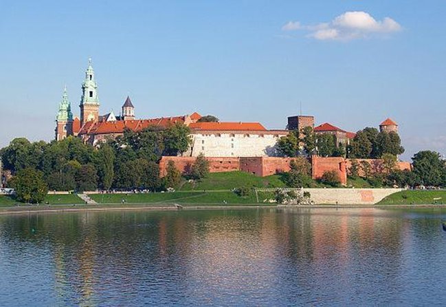 Krakow Guided Tour to Iconic Polish Royal Residence Wawel Castle - A good fit for art-and-history stopovers