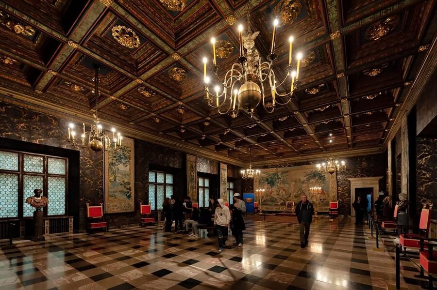 Krakow: Wawel Castle and Cathedral Guided Tour - Key highlights worth your attention