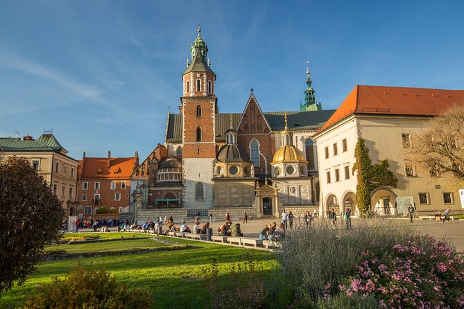 Krakow: Wawel Castle & Cathedral Guided Tour - Meet at St. Mary Magdalene Square, Then Go Straight to Wawel
